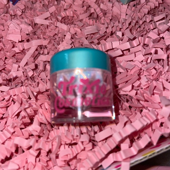 TRIXIE COSMETICS - Bundle - Picture 5 of 10